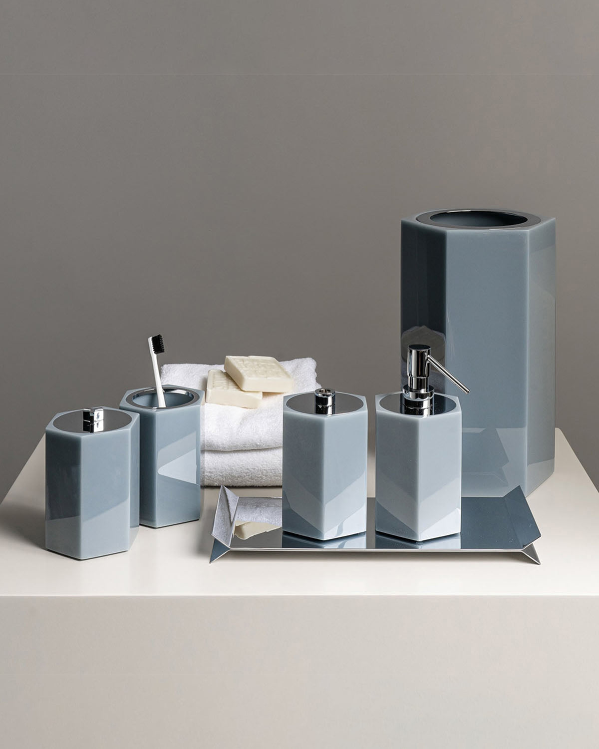 Soap Dispenser HEXA