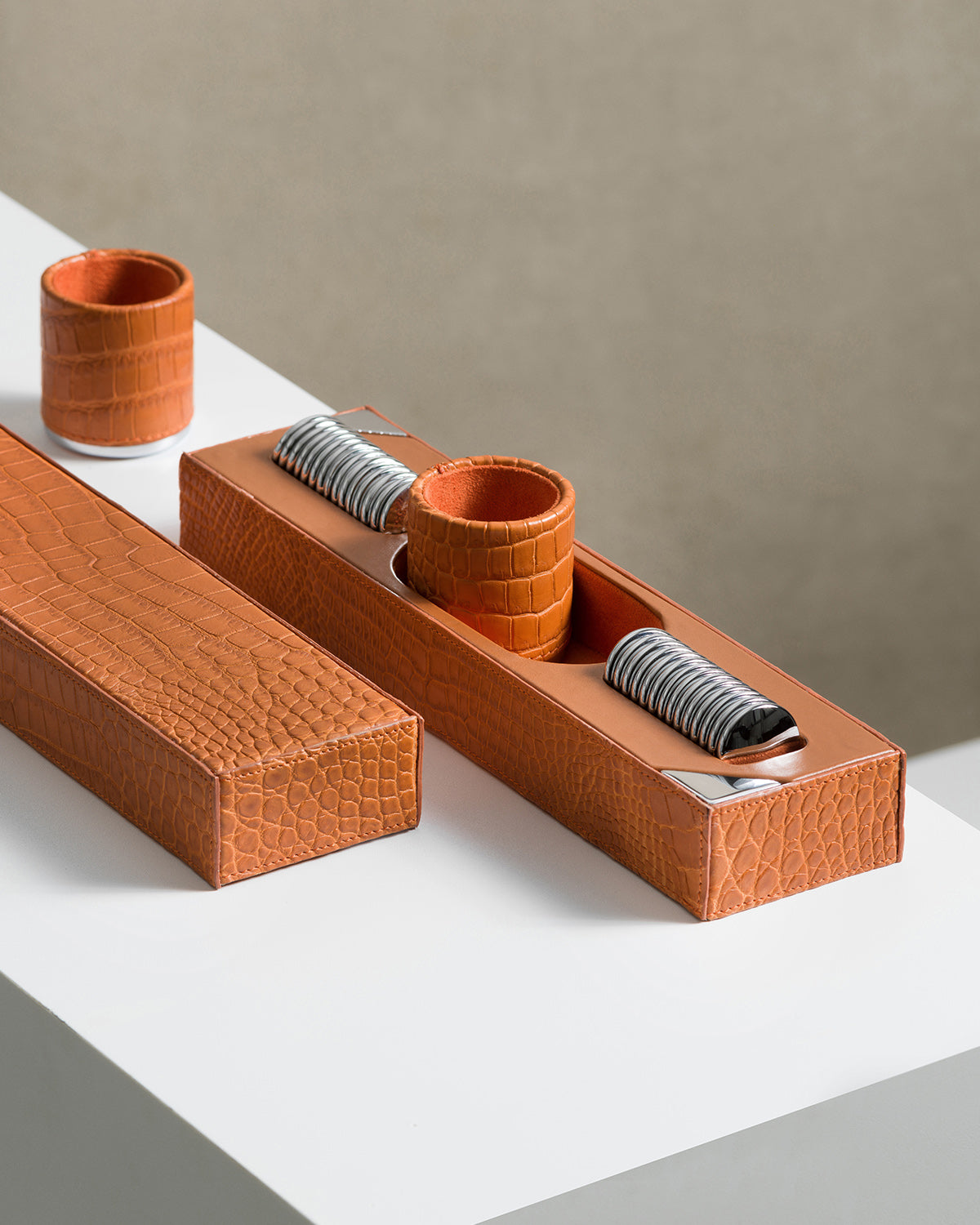 Impatia Backgammon Table TUTTUNO  incl. Leather game set and 4 removable armrests)