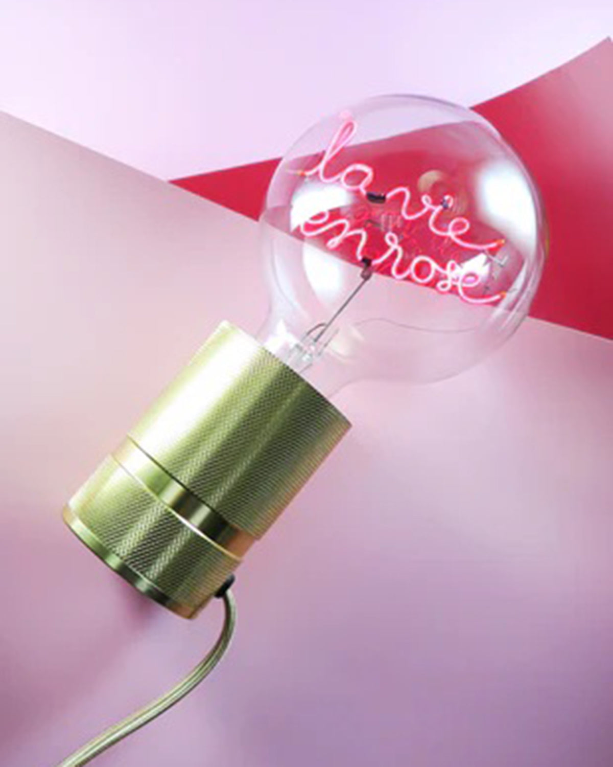 Bulb LA VIE EN ROSE Red with Base Table Lamp PORTABLE Pop Nomad Emerald