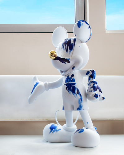 Mickey Mouse ONE MINUTE White & Blue Limited Edition 24"