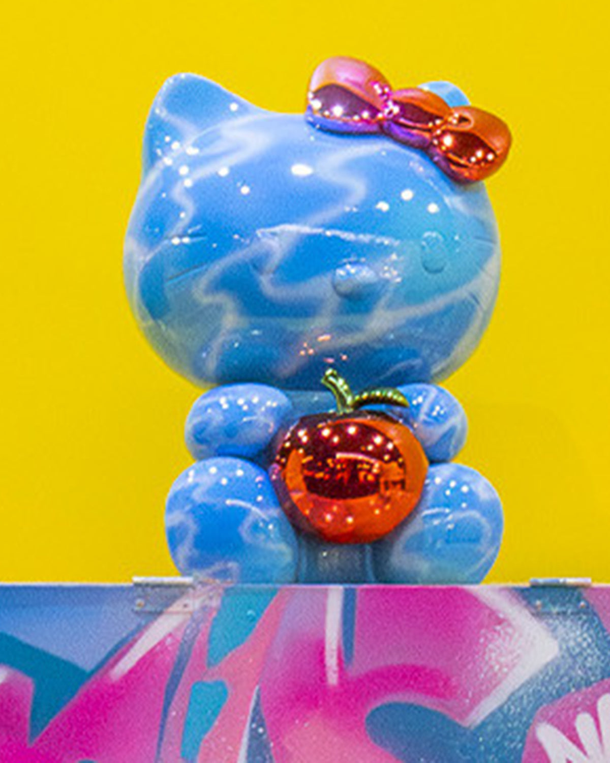 Hello Kitty GRAFFITI Blue with Green Apple 21in