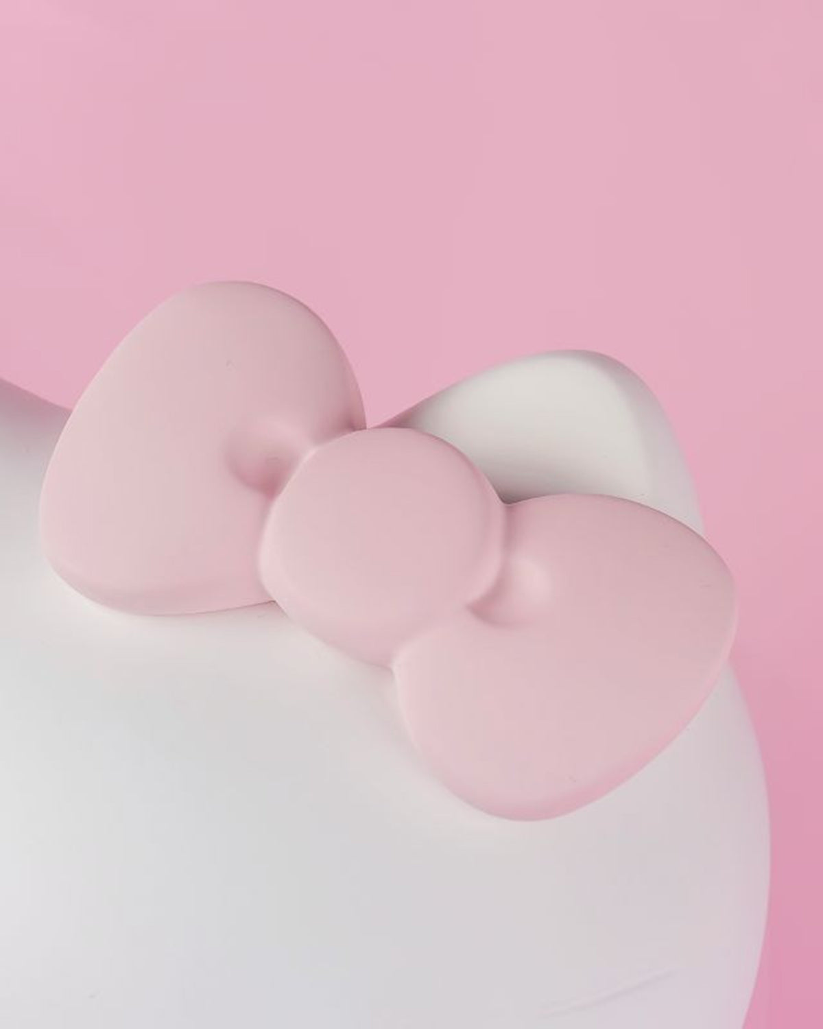 Hello Kitty APPLE Matt White with Pastel Pink Apple 10"