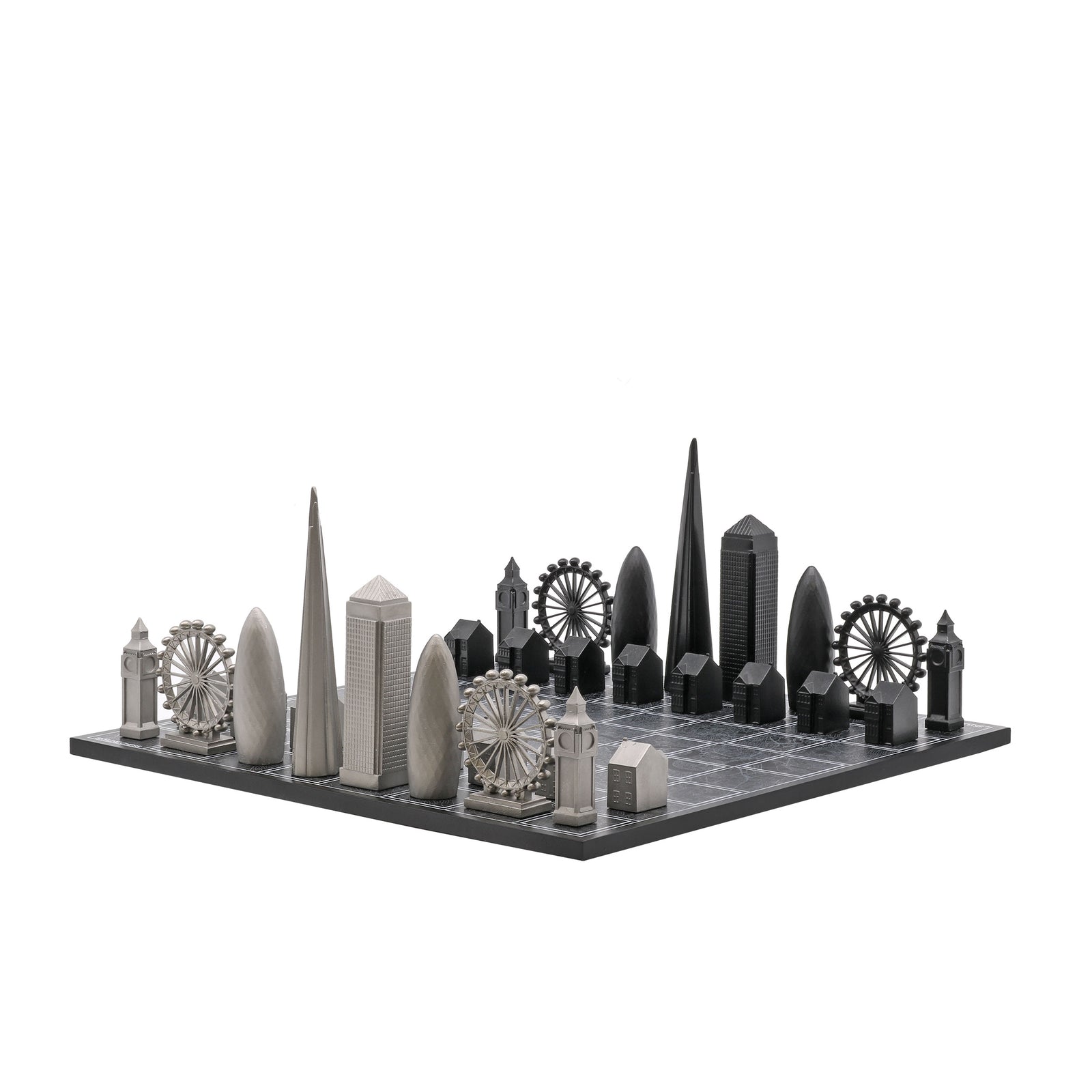 Skyline Chess Chess Set Stainless Steel London Edition with London Map Board