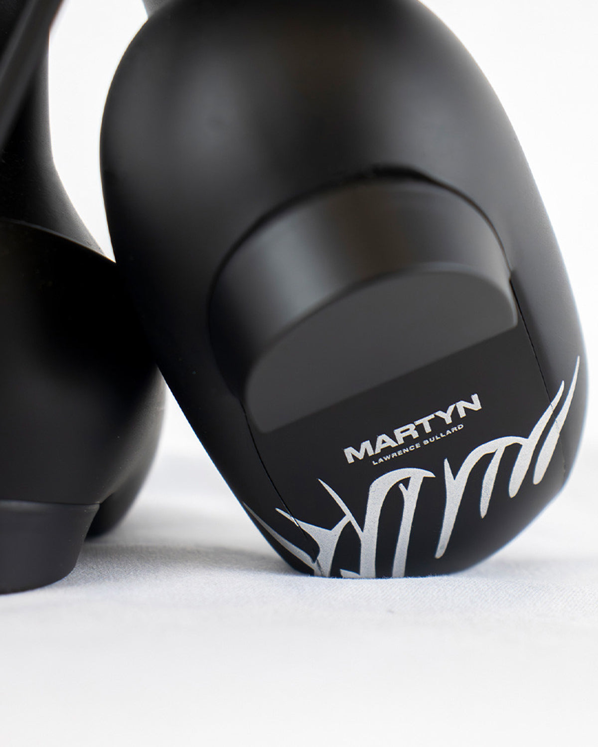 Minne Mouse STAR STYLE Black & Grey 12in