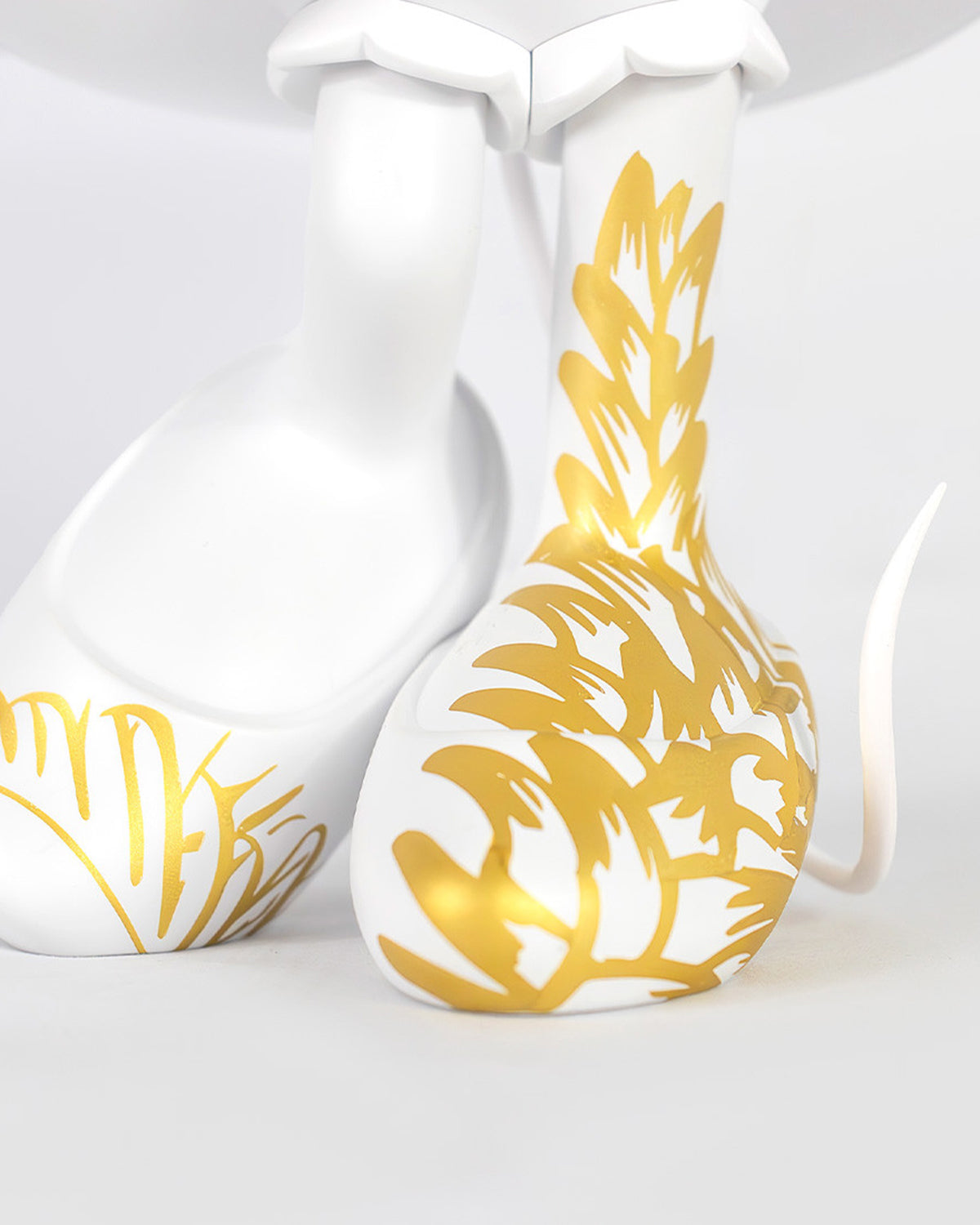 Minnie Mouse STAR STYLE White & Gold 12"