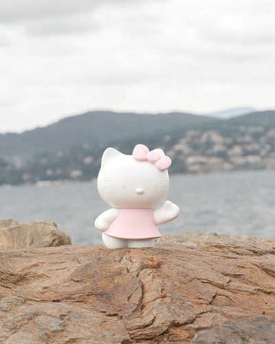 Hello Kitty ROBE Matt White & Pastel Pink Dress 10.5"