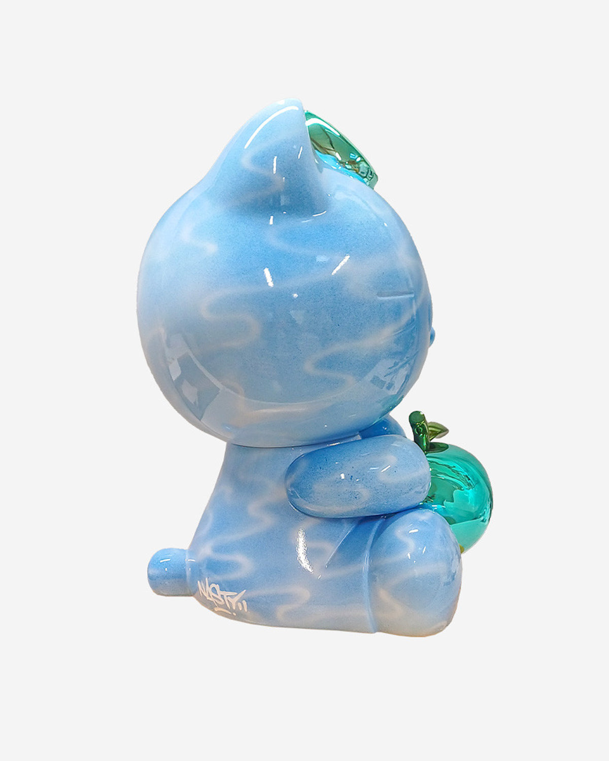 Hello Kitty GRAFFITI Blue with Green Apple 21in