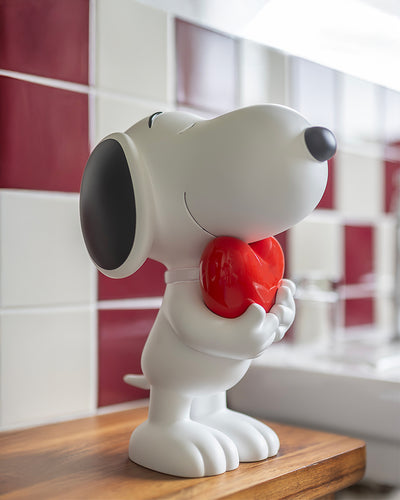 Snoopy HEART White with Red Heart Original 11"