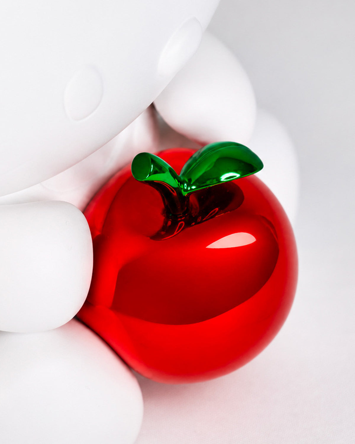 Set of Hello Kitty Apple & Dress - LD Studio - White & Chromed Red - 4  in