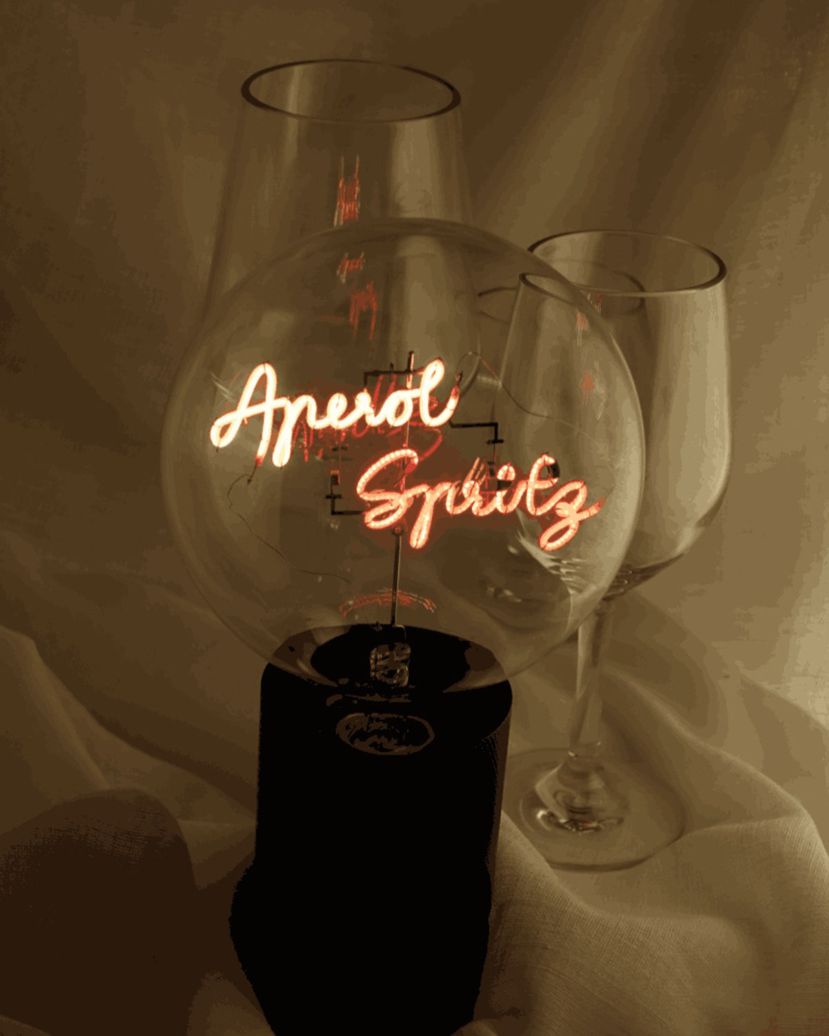 Bulb APEROL SPRITZ Amber/ Red with Base Table Lamp PORTABLE Black