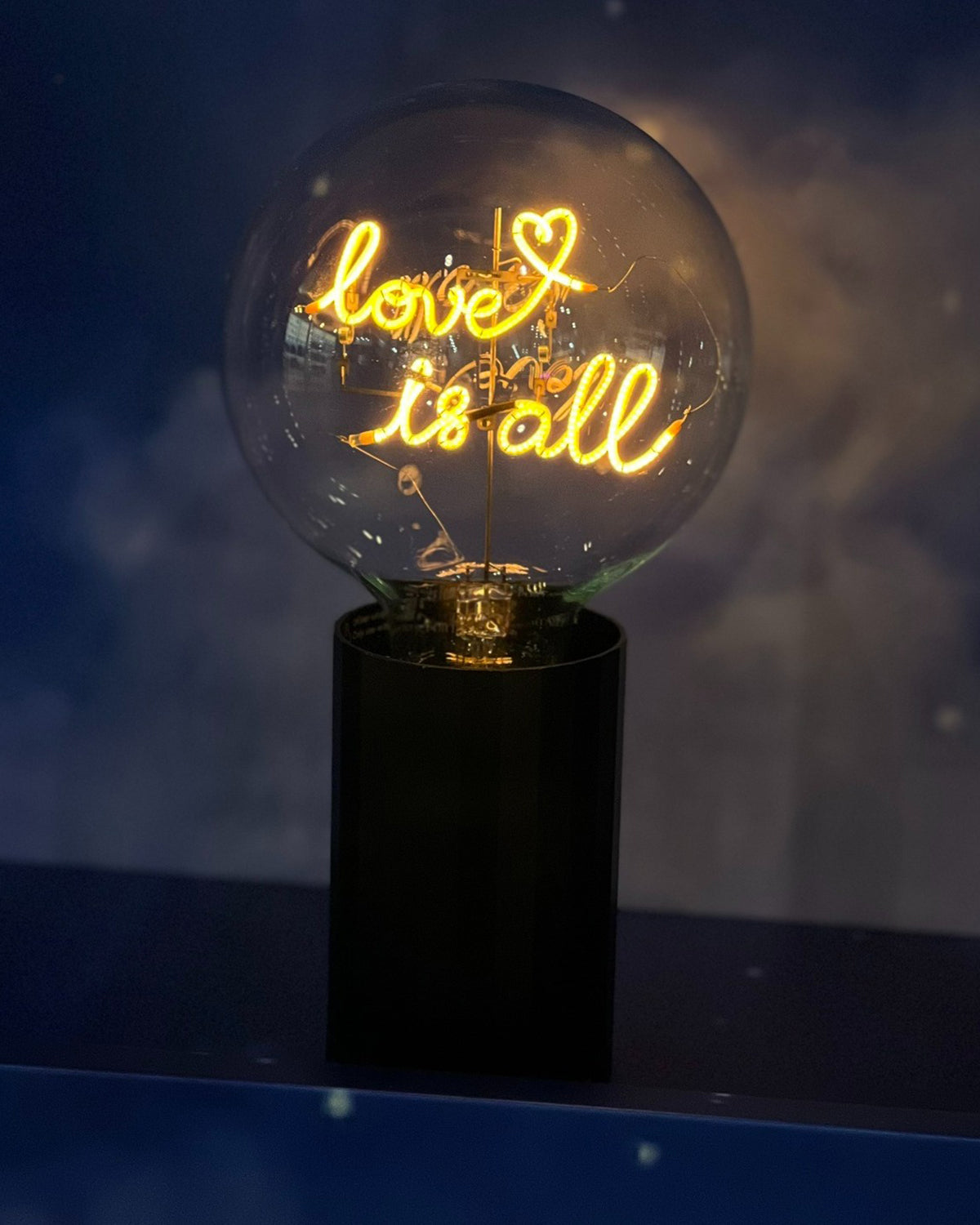 Bulb LOVE IS ALL Amber with Base Table Lamp PORTABLE Black