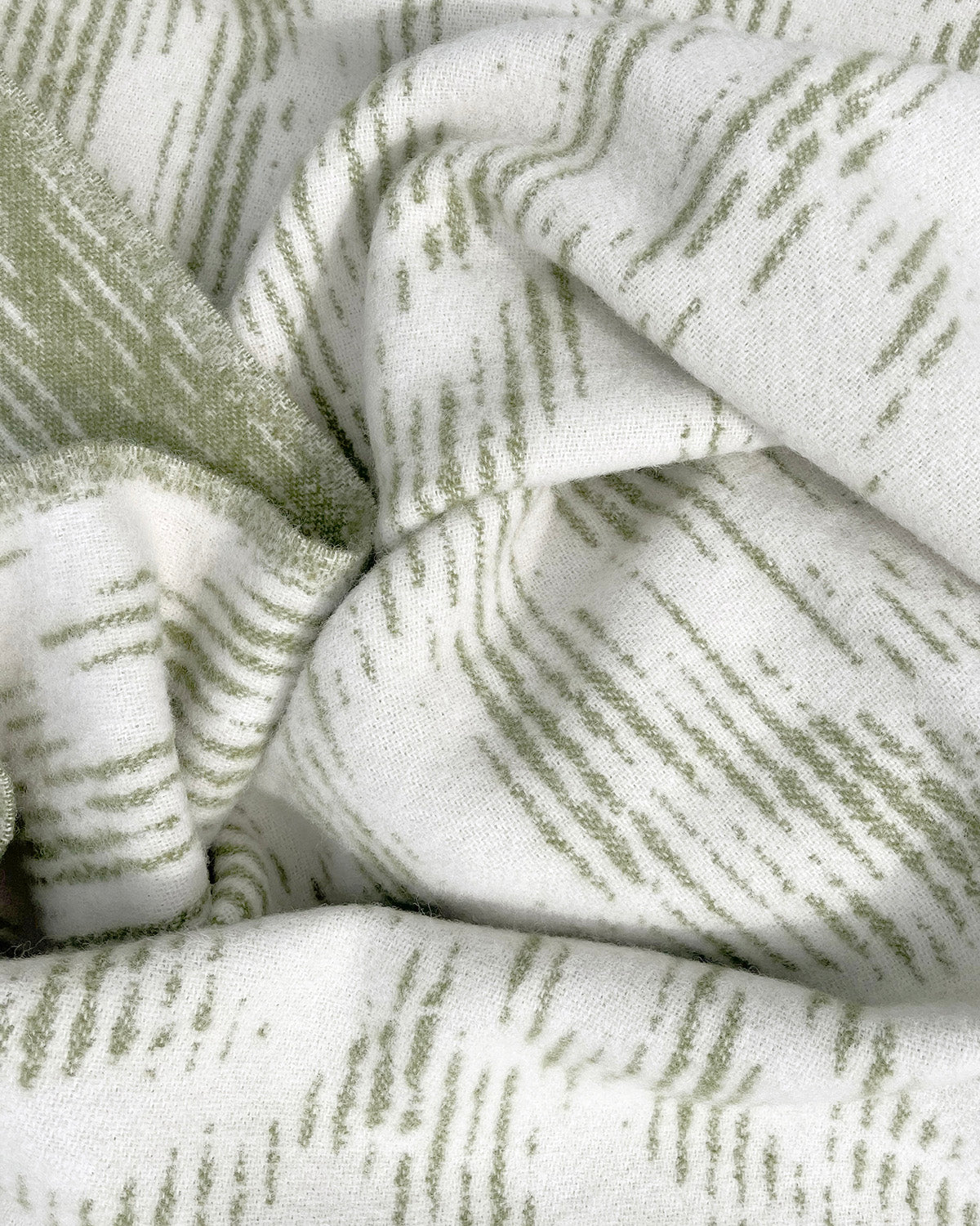 Maison Deux Blanket MOOOI BLUSING SLOTH Olive Cream