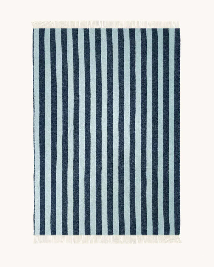 Maison Deux Blanket CANDY WRAP Navy / Ice Blue 4.25 x 6.5 ft
