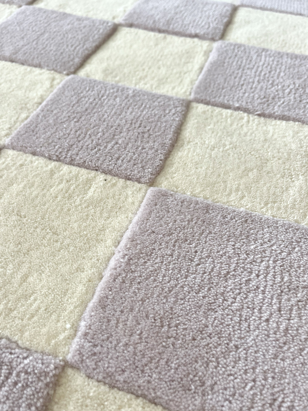 Maison Deux Rug CHECKERBOARD Lilac / White 5.6 x 7.9 ft