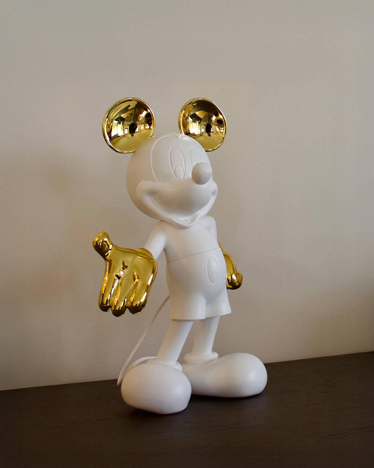 Mickey Mouse WELCOME White & Gold 12"