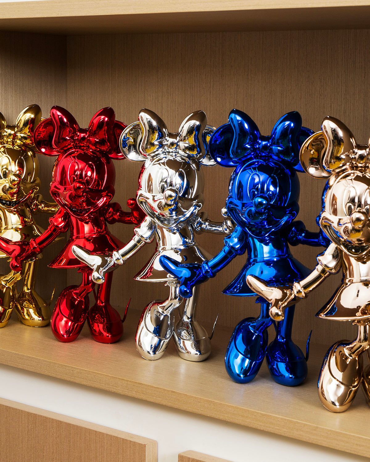 Minnie Mouse WELCOME Silver 12"