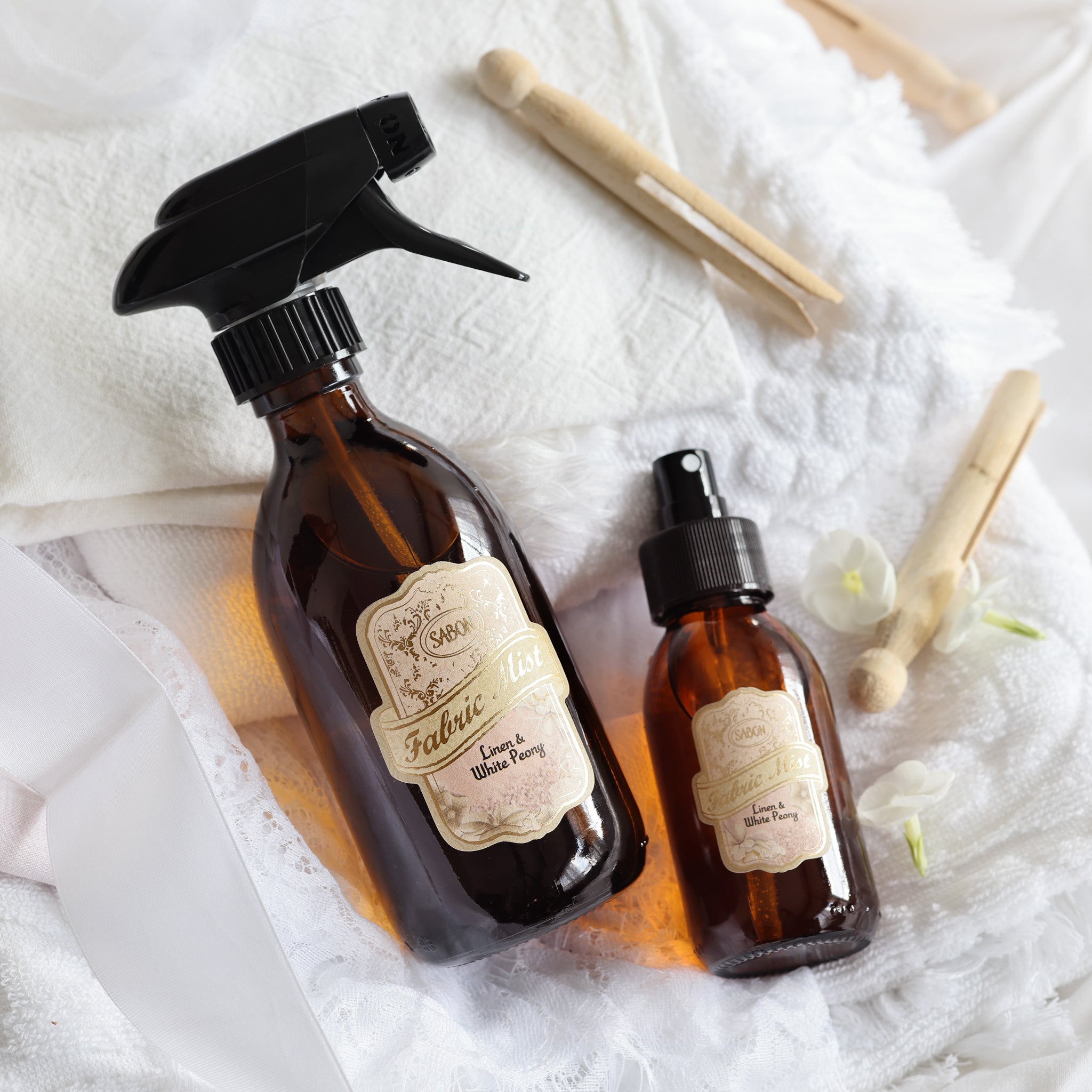 Fabric Mist Linen & White Peony 3.5oz (100mL)