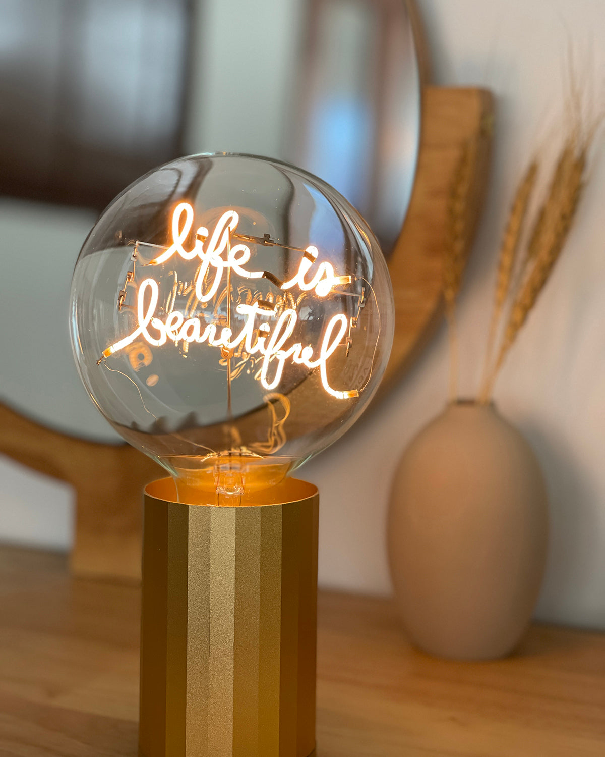 Bulb LIFE IS BEAUTIFUL Amber with Base Table Lamp PORTABLE Black
