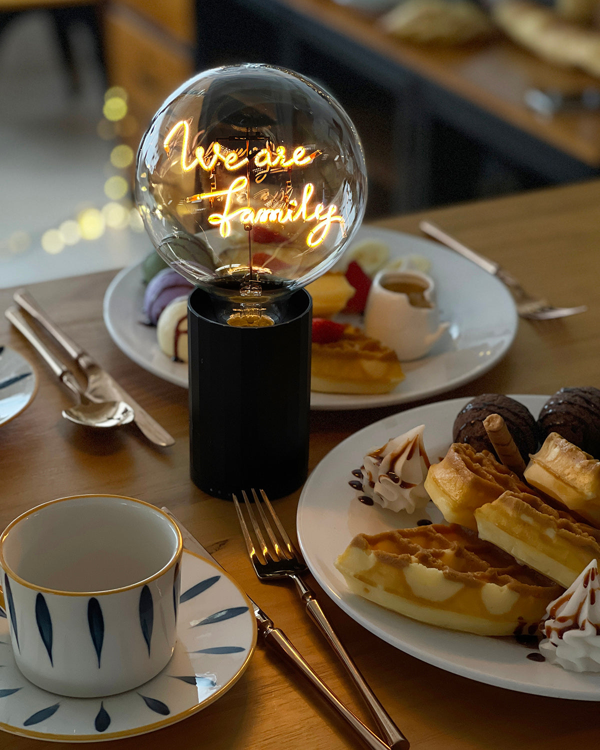 Bulb WE ARE FAMILY Amber with Base Table Lamp PORTABLE Rose Gold