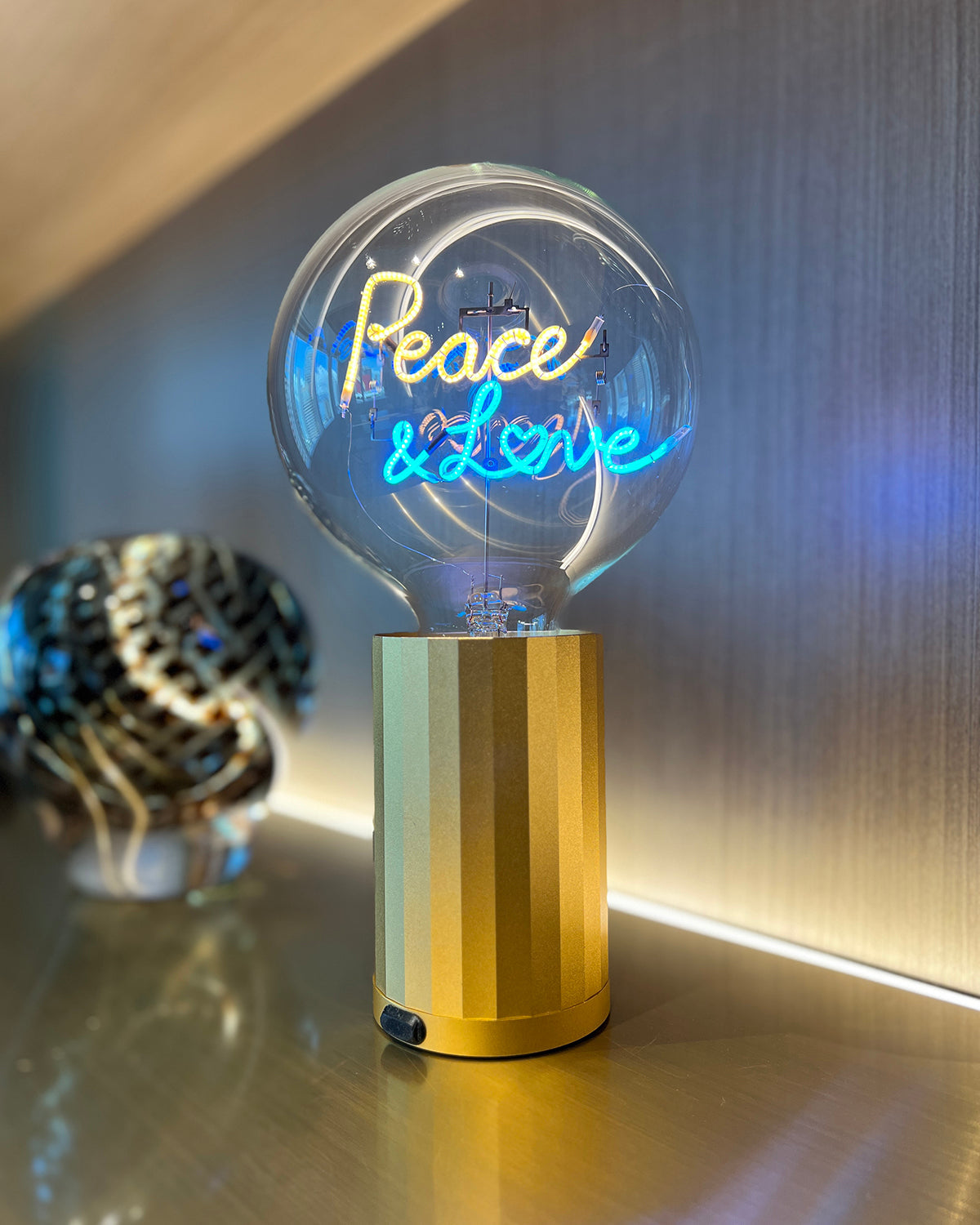 Bulb PEACE AND LOVE Amber/ Blue with Base Table Lamp PORTABLE Rose Gold