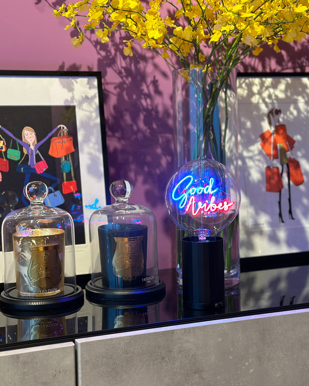 Bulb GOOD VIBES Blue/ Red with Base Table Lamp PORTABLE Black