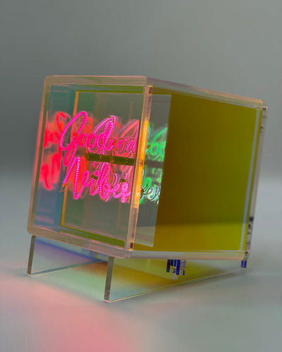 MITBOX GOOD VIBES - MULTI COLOUR - ACRYLIC - RECHARGEABLE