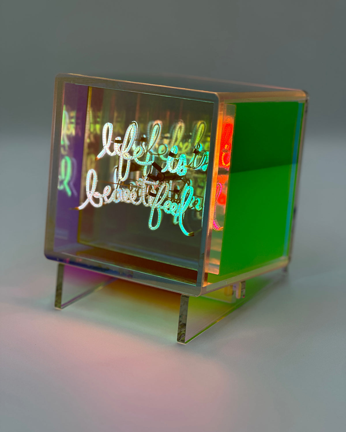 MITBox LIFE IS BEAUTIFUL Rechargeable Multicolor