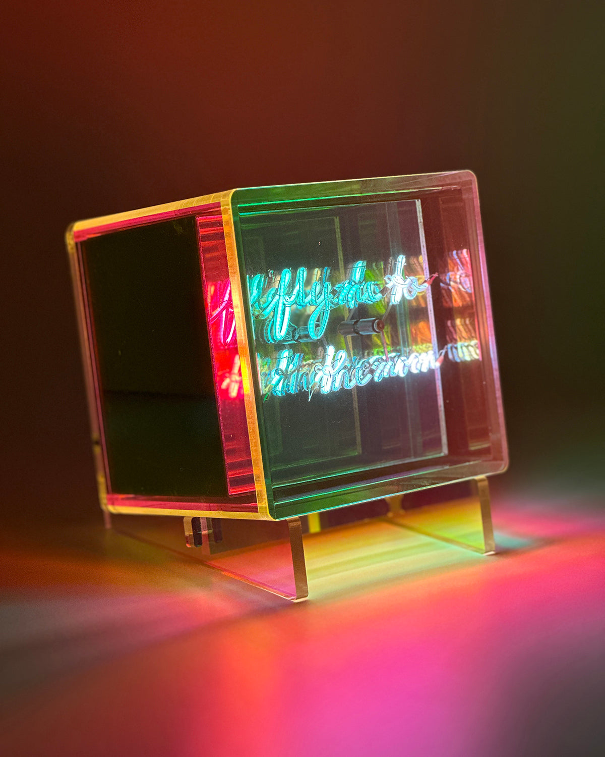 MITBox FLY ME TO THE MOON Rechargeable Multicolor