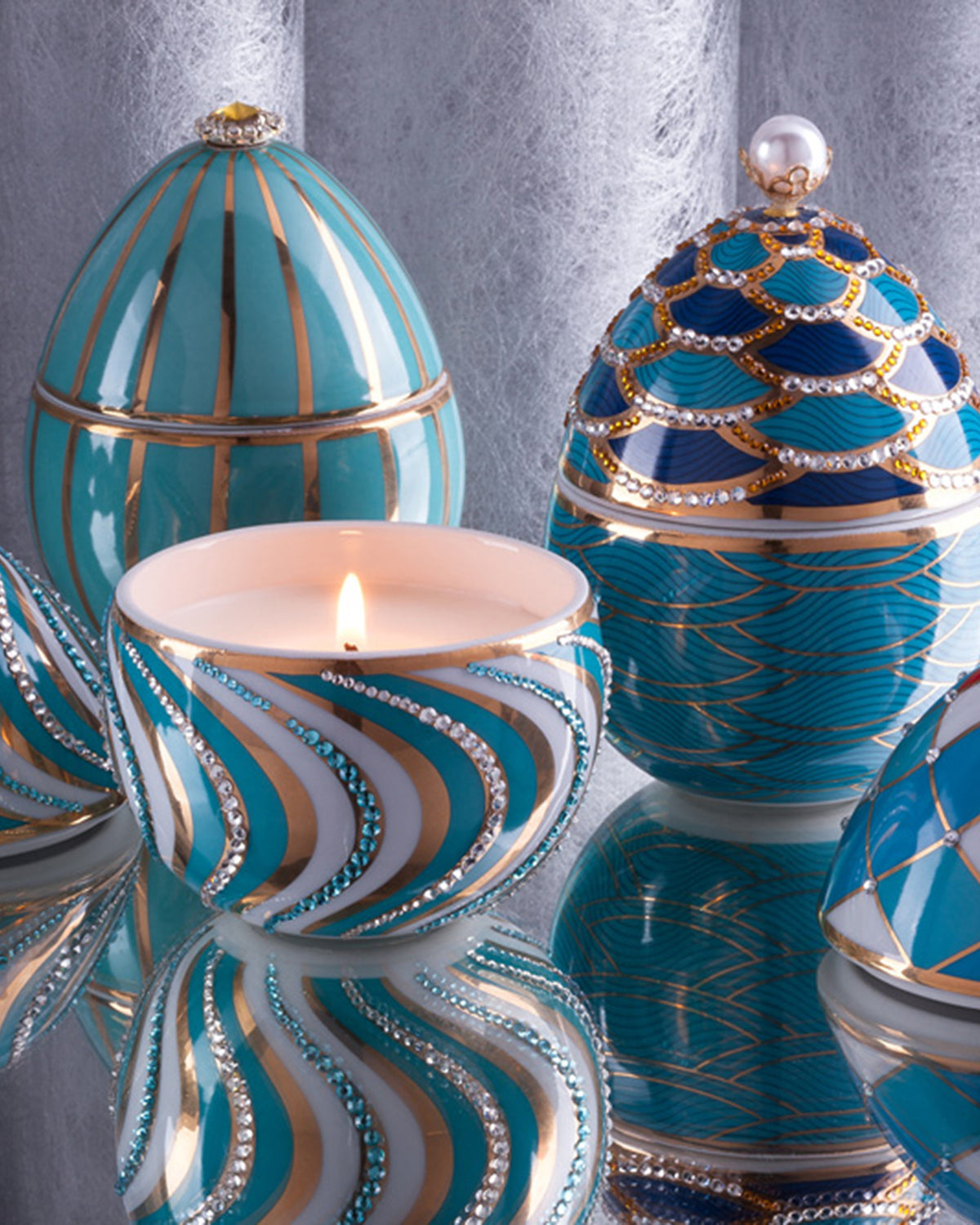 Candle in Ceramic Egg BOIS DE ROUSSIE SCALES 200gr 5.12 diam. x 6.5 in