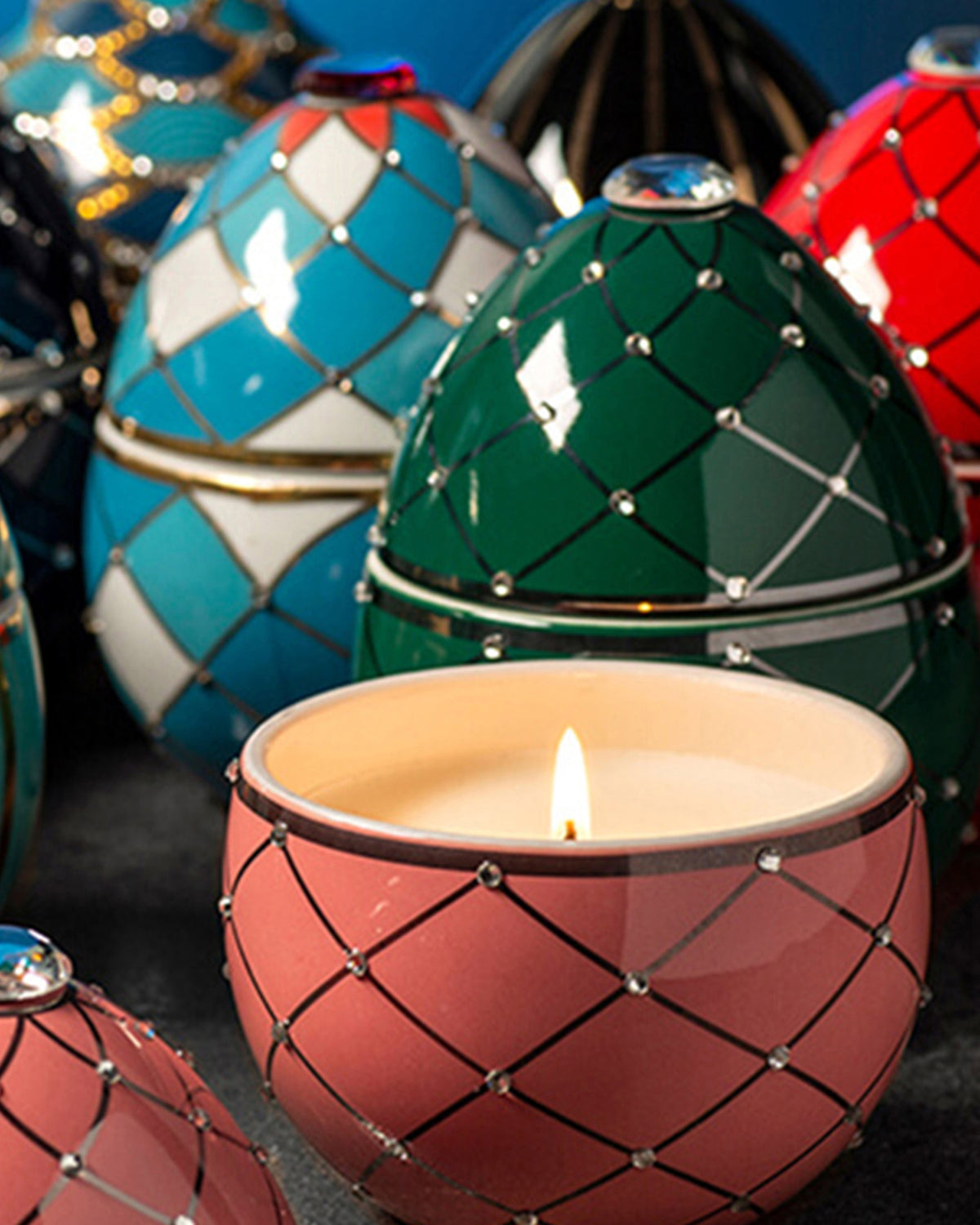 Candle in Ceramic Egg BOIS DE ROUSSIE 200gr Green Silver Stripes 5.12 diam. x 6.5 in