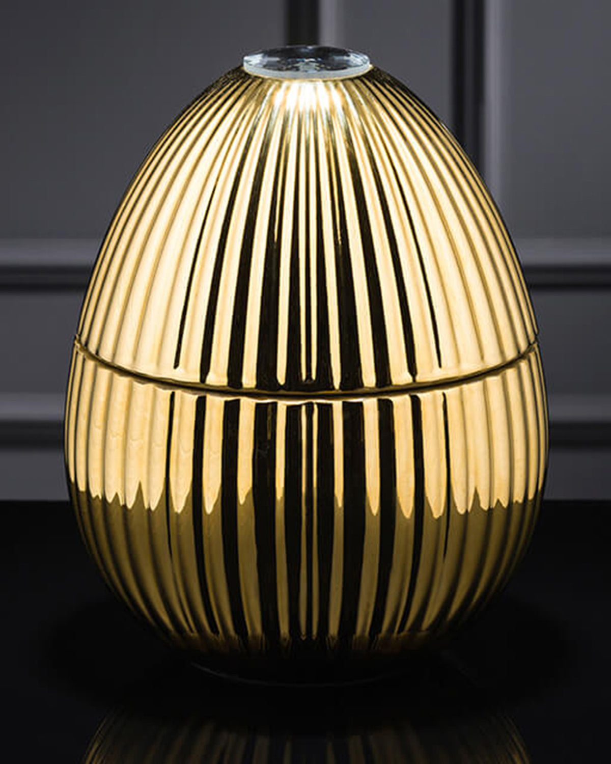 Candle in Ceramic Egg BOIS DE ROUSSIE 3400gr Gold 6.5 diam. x 7.48 in