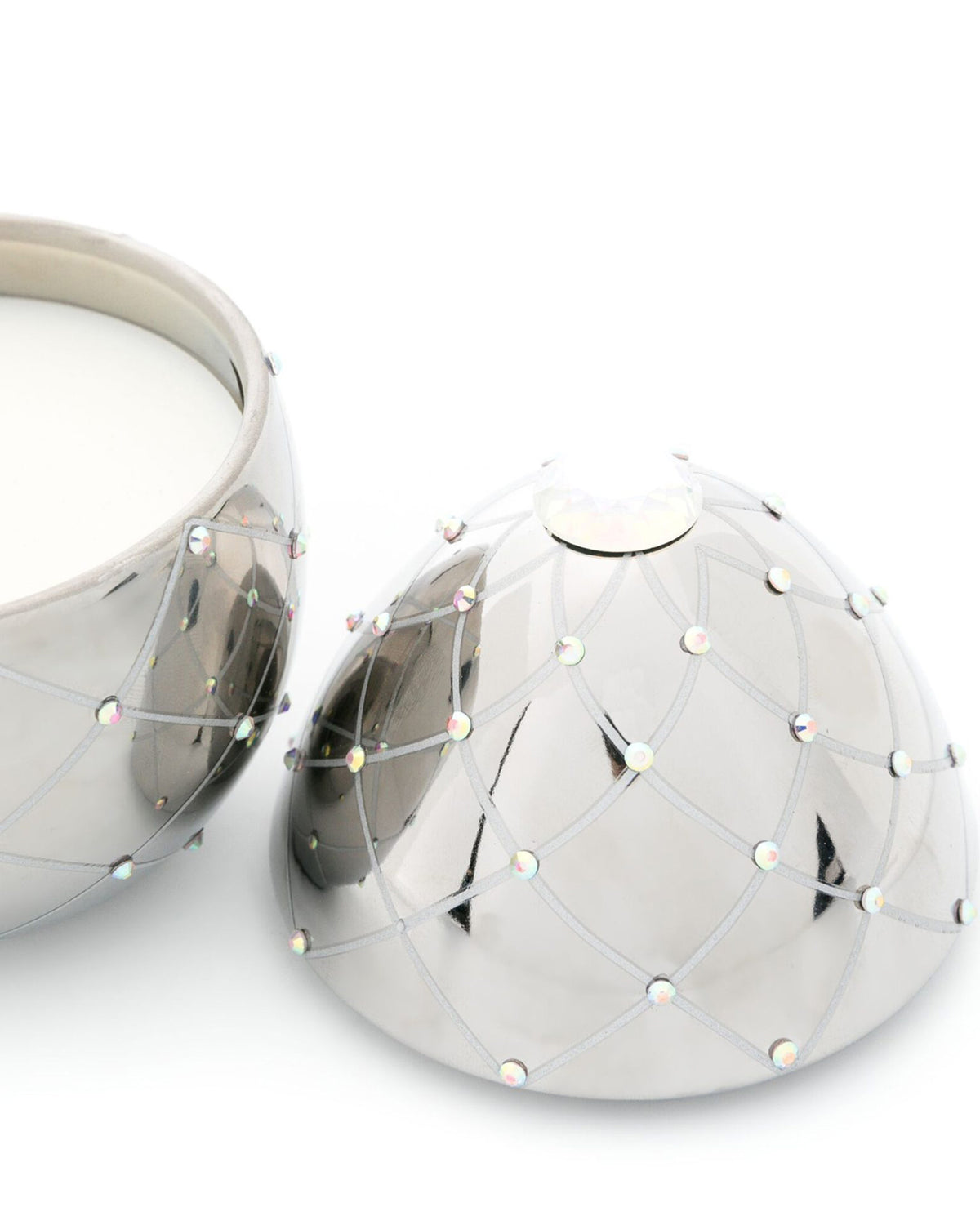 Candle in Ceramic Egg BOIS DE ROUSSIE SILVER 450gr 6.5 diam. x 7.48 in