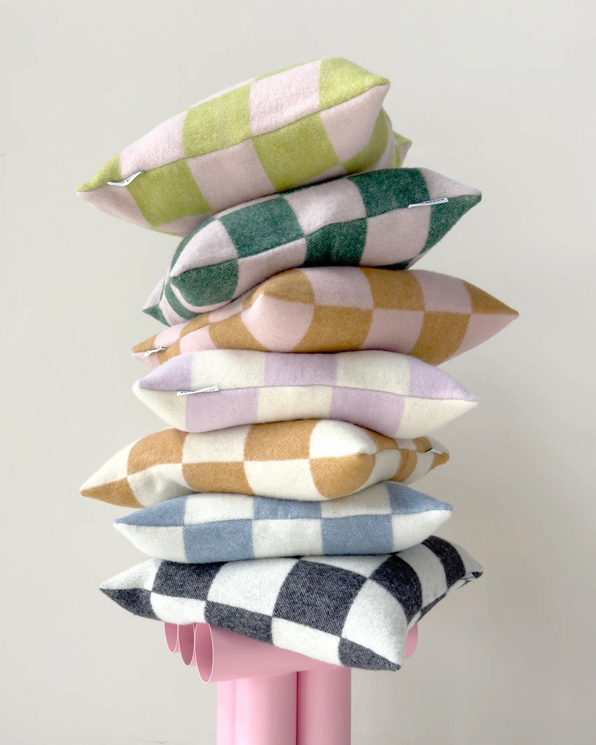 Cushion Cover CHECKERBOARD Kiwi / Pink 20 x 20in