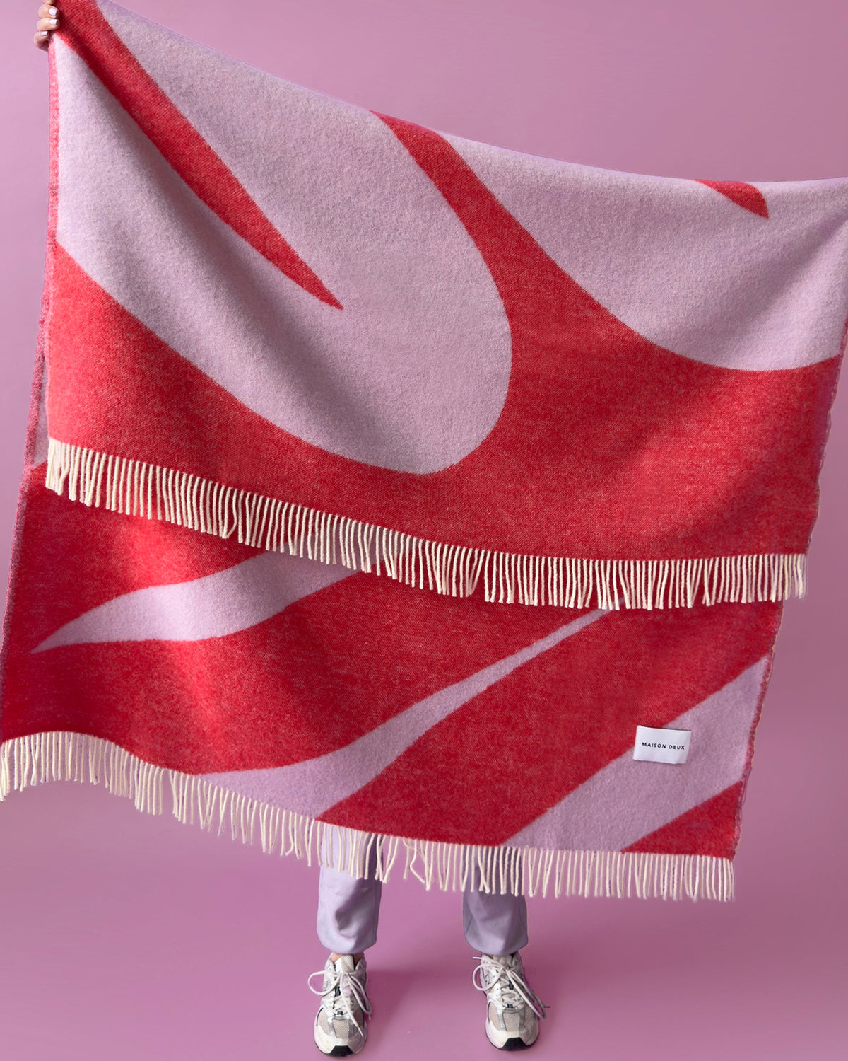 Blanket SWIRL Lilac / Scarlet 4.25 x 6.5ft