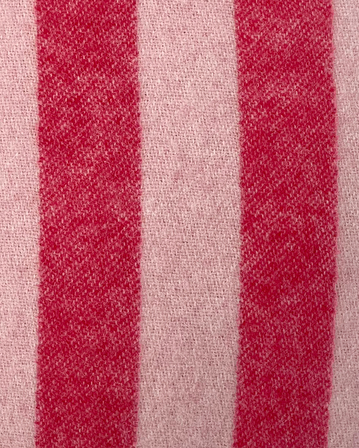 Cushion Cover CANDY WRAP Pink / Cherry 20 x 20in