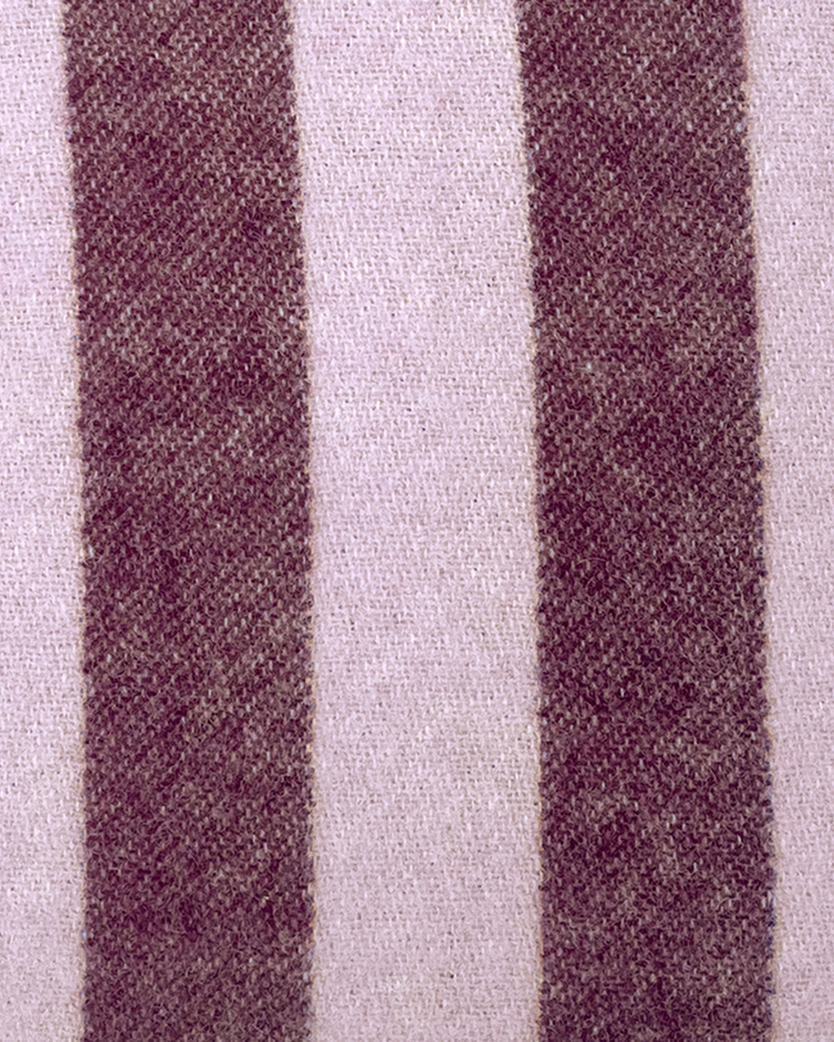 Cushion Cover CANDY WRAP Lilac / Aubergine 20 x 20in
