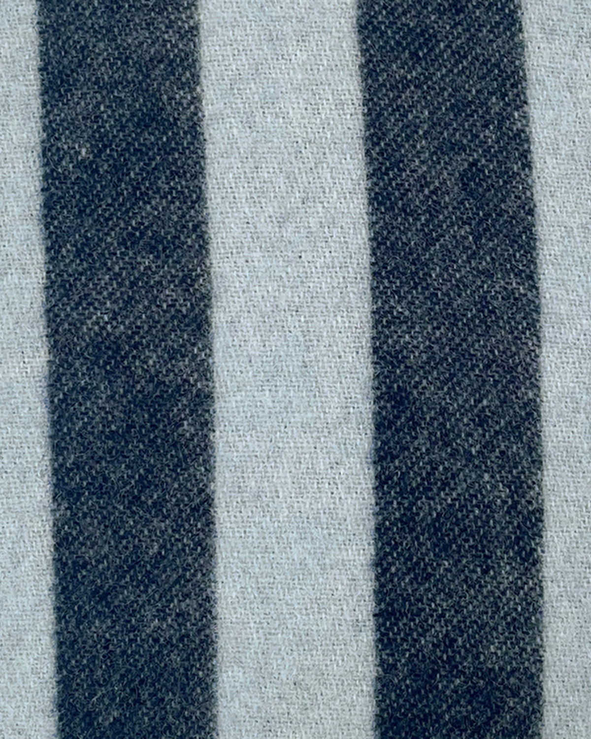 Cushion Cover CANDY WRAP Navy / Ice Blue 20 x 20in