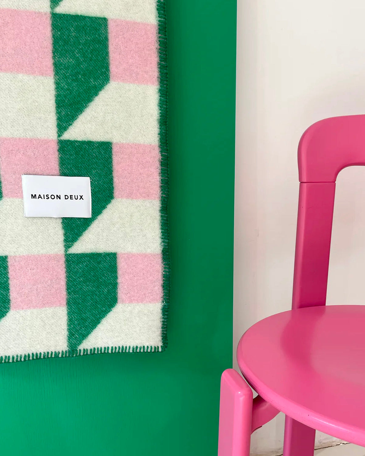 Blanket CUBICS Grass / Pink Print 4.25 x 6.5ft