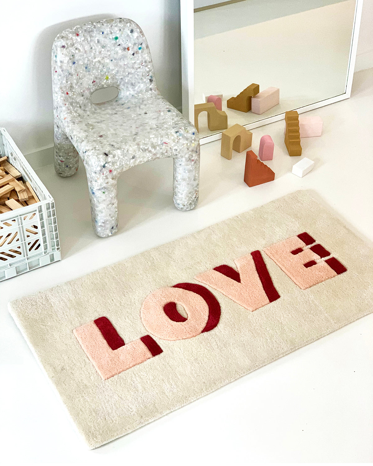 Rug LOVE Cream / Red Print 3.3 x 1.6ft