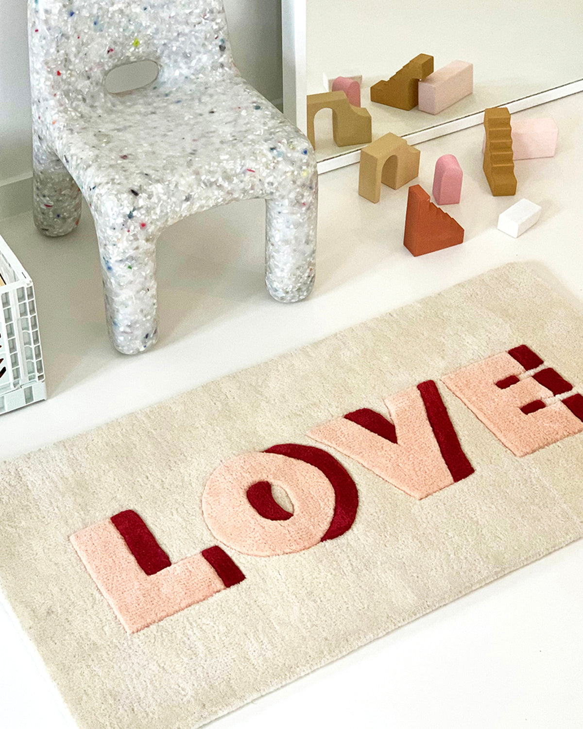 Rug LOVE Cream / Red Print 3.3 x 1.6ft