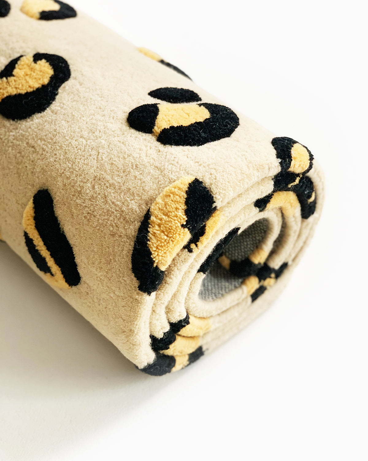 Rug LEOPARD Beige / Brown and Black Print 3.9 x 5.9ft