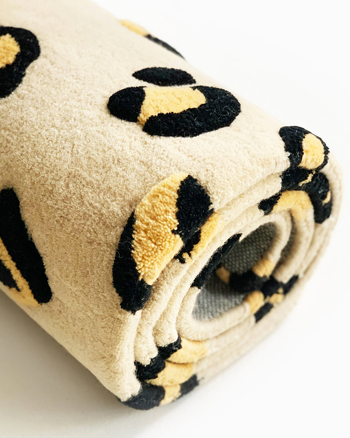Rug LEOPARD Beige / Brown and Black Print 5.5 x 7.9ft