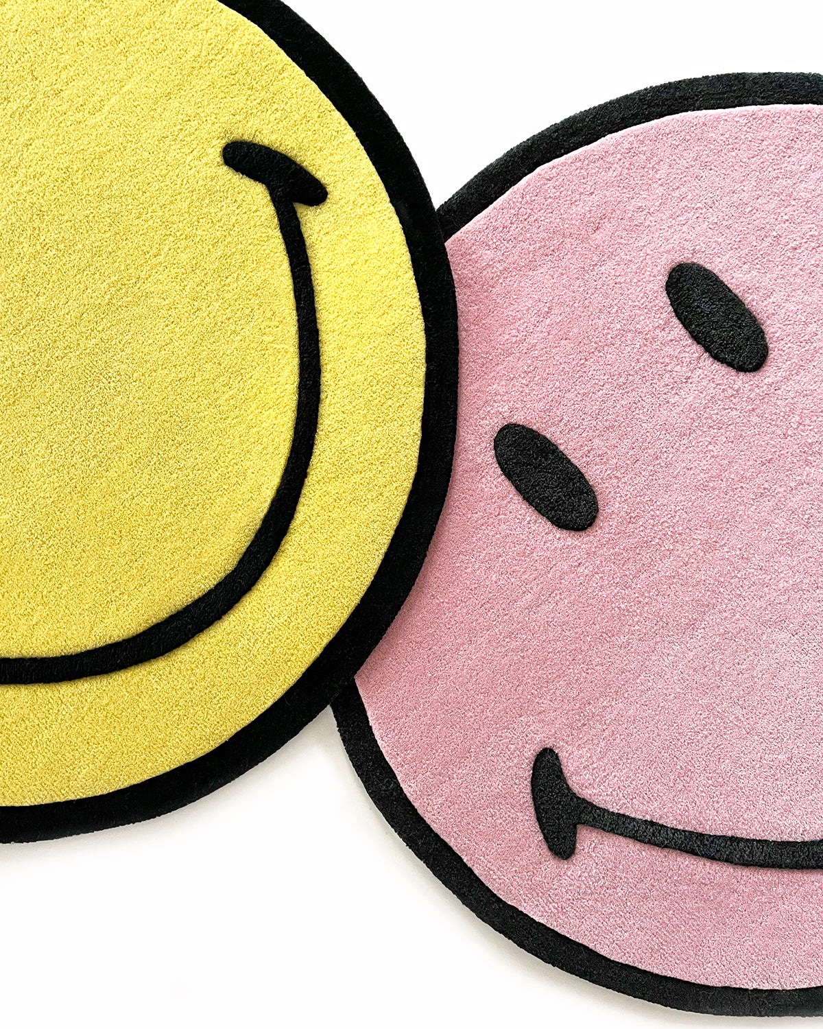 Maison Deux Rug SMILEY® Pink 6.6 ft diameter