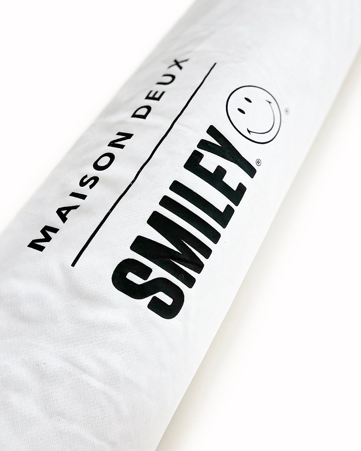 Maison Deux Rug SMILEY® Pink 6.6 ft diameter