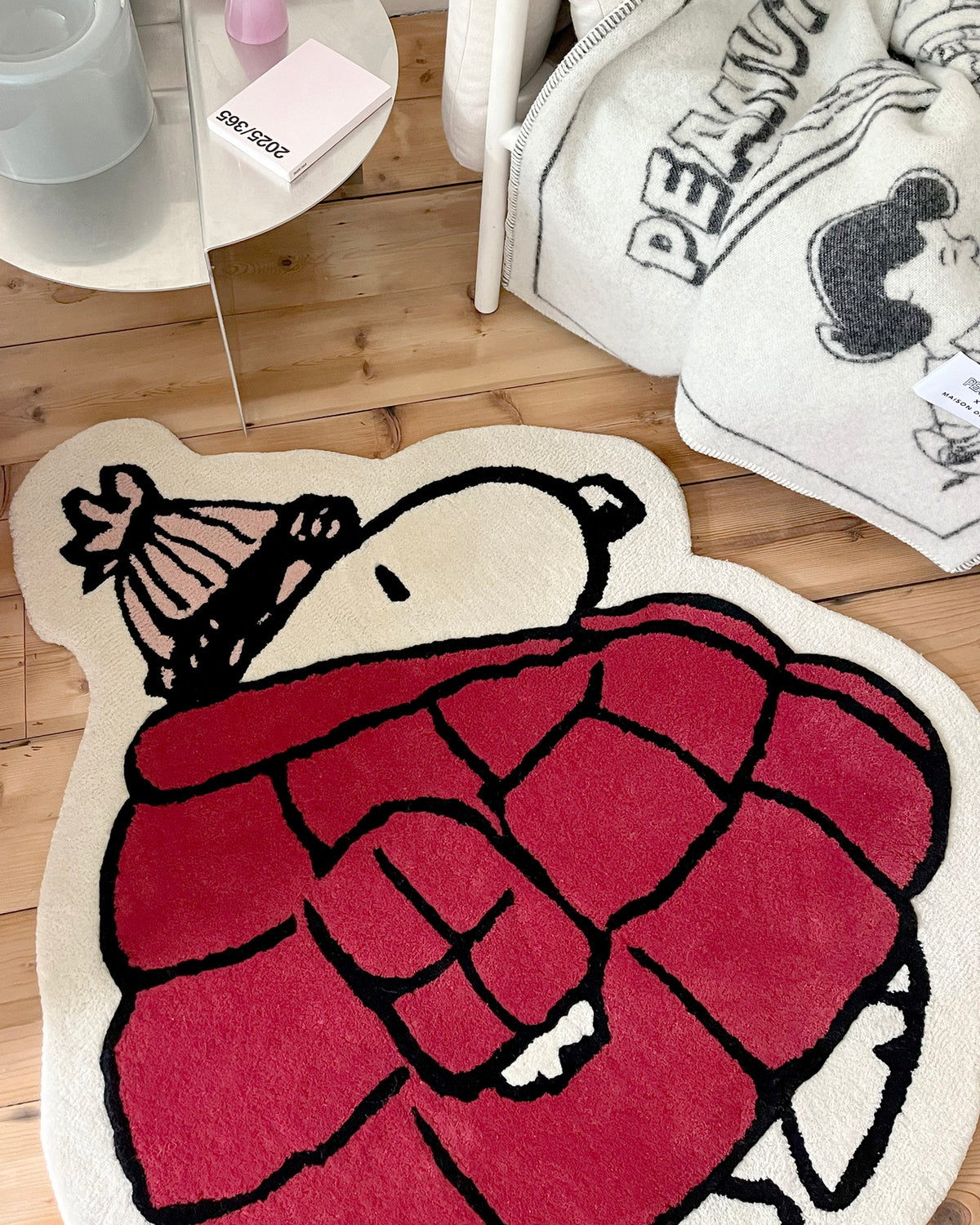 Rug PEANUTS Puffer Jacket Red 3.6 x 3.7ft