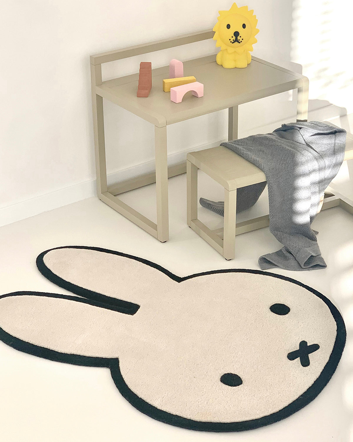 Rug NIJNTJE MIFFY Cream / Black Print 2.6 x 3.7ft