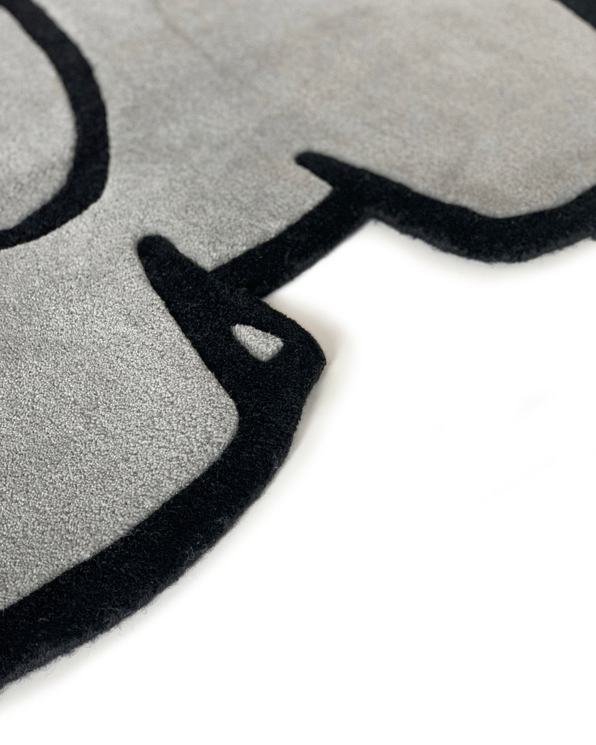 Maison Deux Rug Elephant 3.2 x 2.7 ft