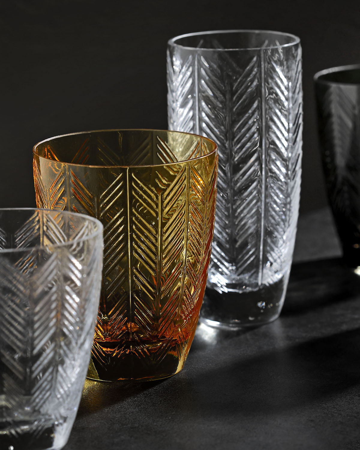 Water Glasses ZIG ZAG Set of 6  Amber 11.8 oz, diam. 3.3", H 4"