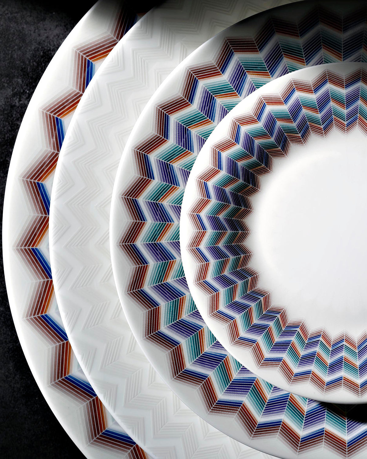 Missoni Home Charger Plate ZIG ZAG  Jarris 148 diam. 12.5"