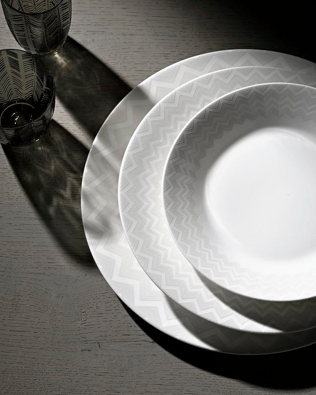 Dinner Plates ZIG ZAG Set of 6  White diam. 10.75"